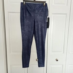 NWT LuLaRoe Luxe Release Navy Blue Faux Leather Leggings Size Medium